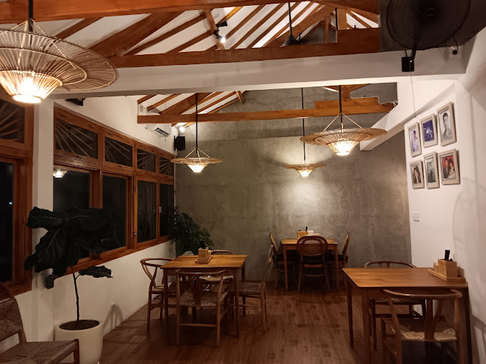 Papa Lee's Taiwan noodle & dumplings 台灣人的店