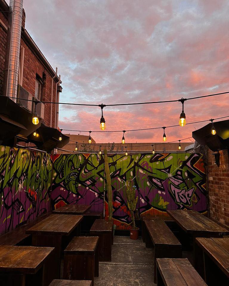 The Llama Bar y Taco Pit