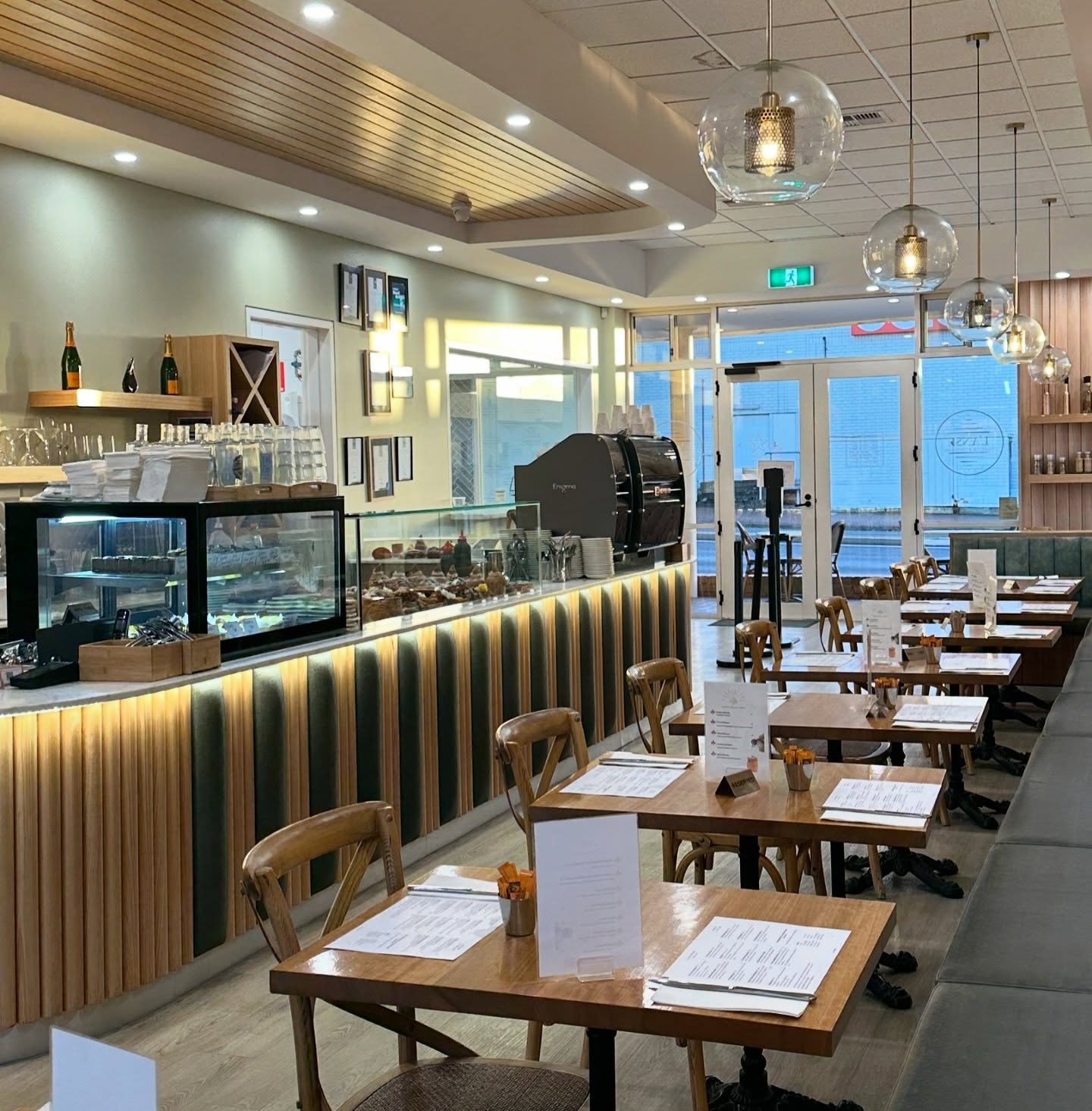 L'Anse French Café & Croissanterie