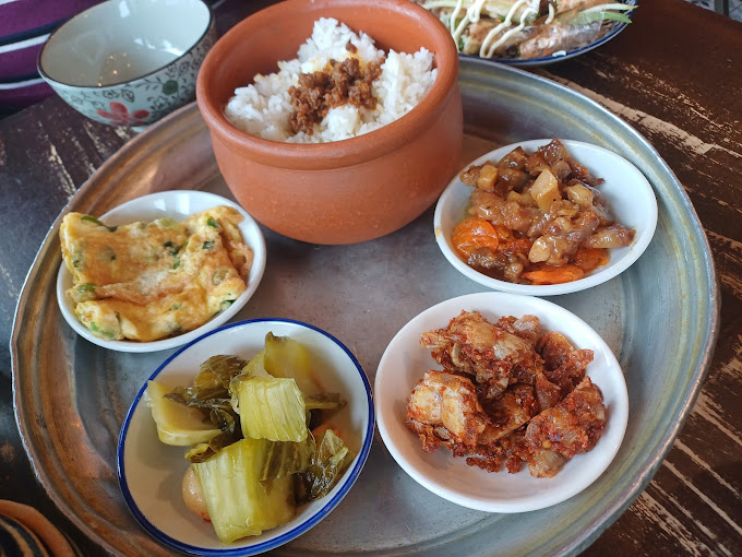 Co Thu Quan Footscray