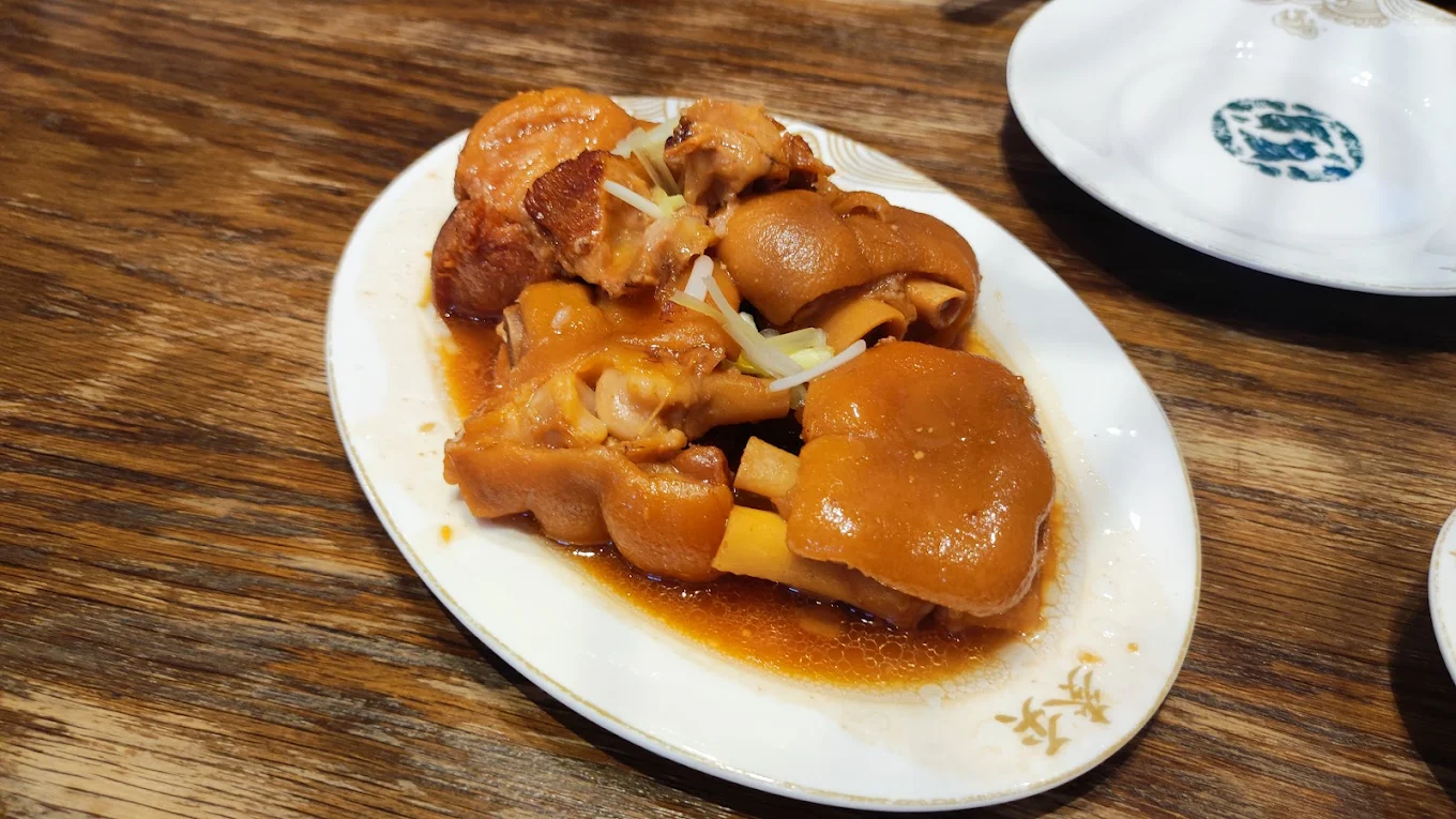 Mak's Noodle Centralworld Branch