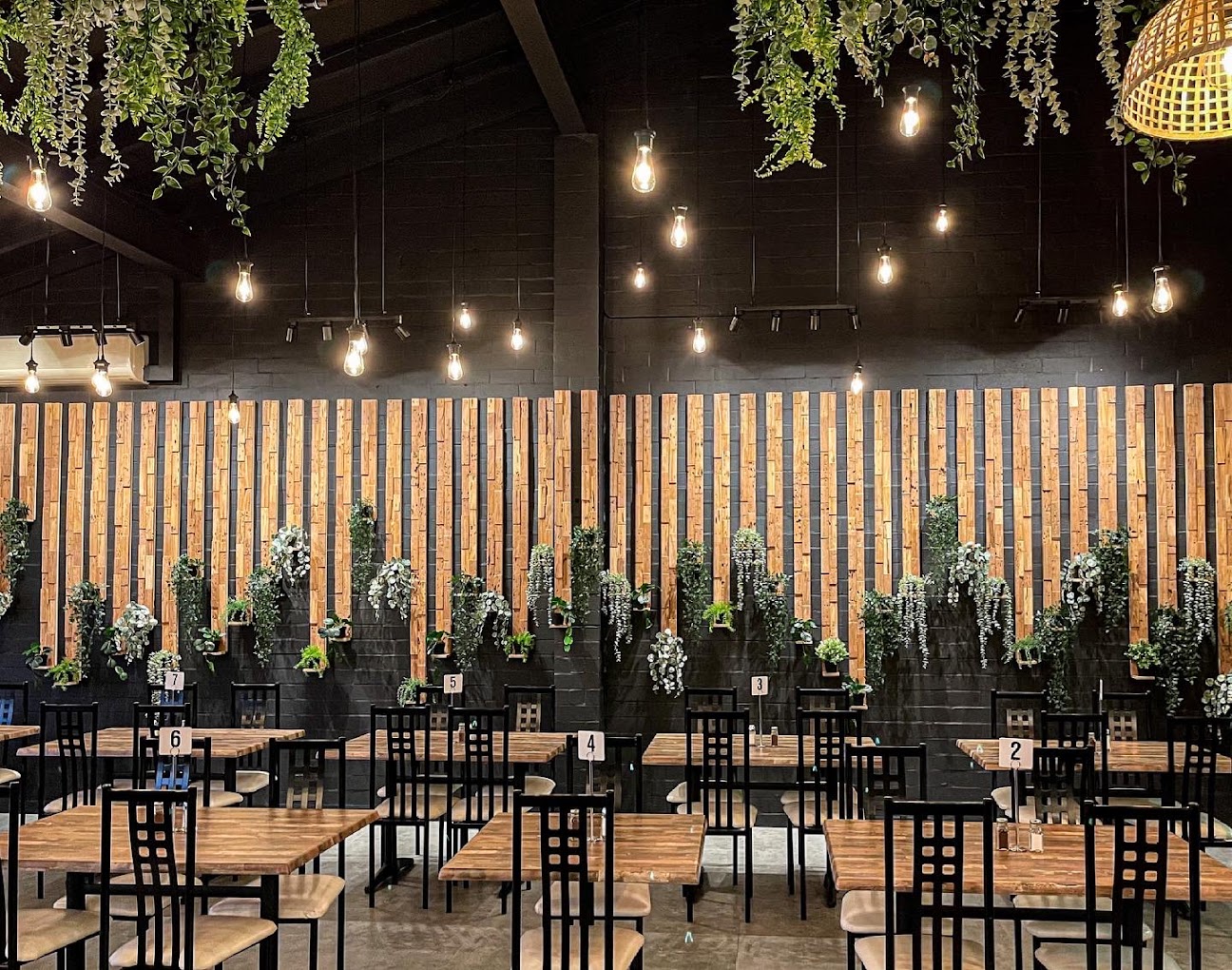 Naab Restaurant