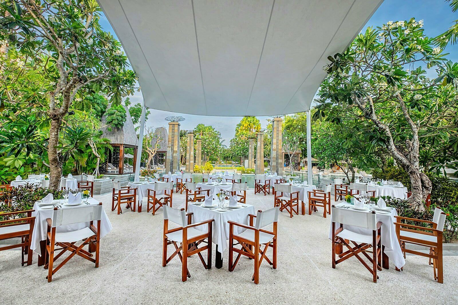 KWEE ZEEN Nusa Dua
