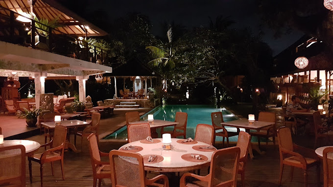ARTOTEL Beach Club