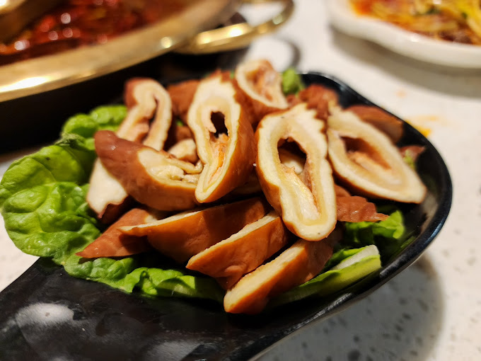 Jiu Long Ding Chongqing Hot Pot 九龙鼎火锅