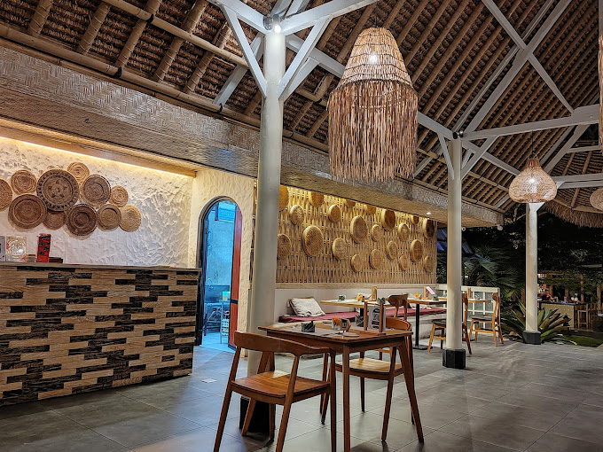 Lihat Sawah Restaurant