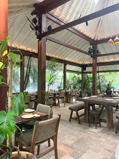 Shelter Restaurant