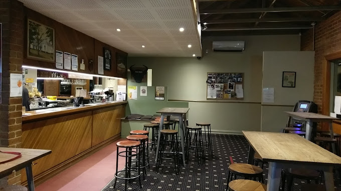 Riddells Creek Hotel