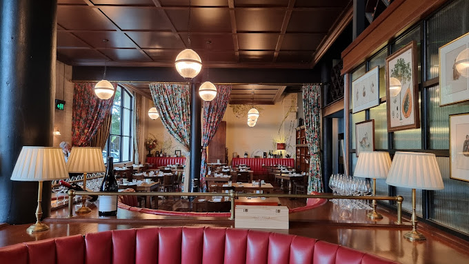 Walter's Steakhouse and Wine Bar