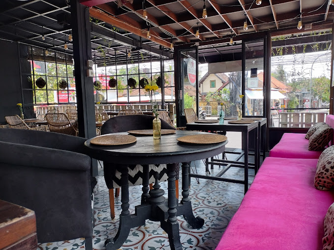 Rocklilly Warung Fusion Eatery