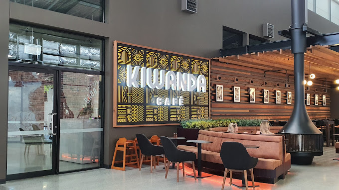 Kiwanda Café