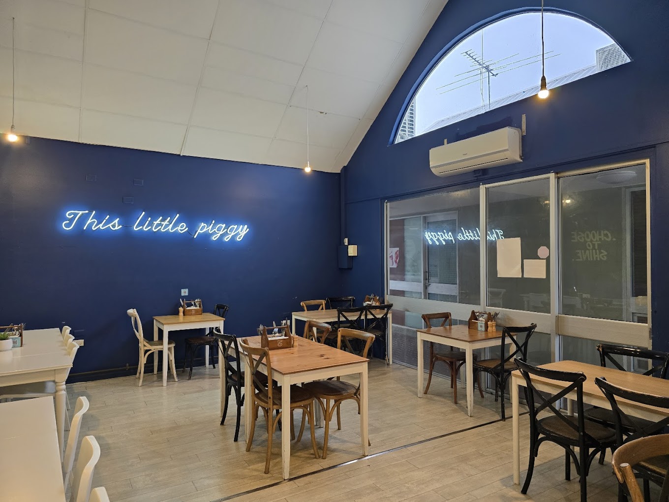 Piggy Back Cafe