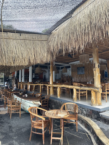Pondok Vienna Beach Restaurant