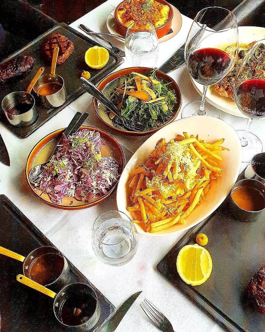 Moo Moo The Wine Bar + Grill