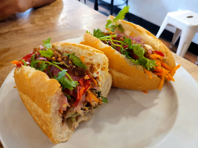 Banh Xeo Bar