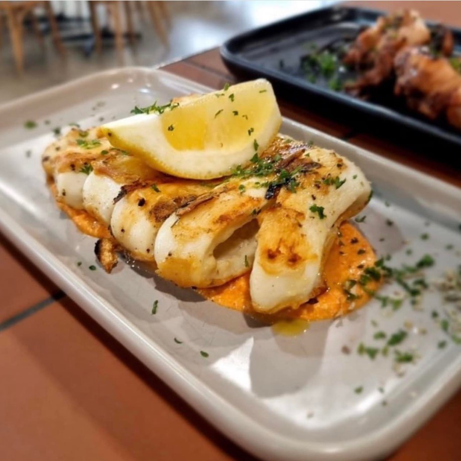 Mavs Greek Restaurant