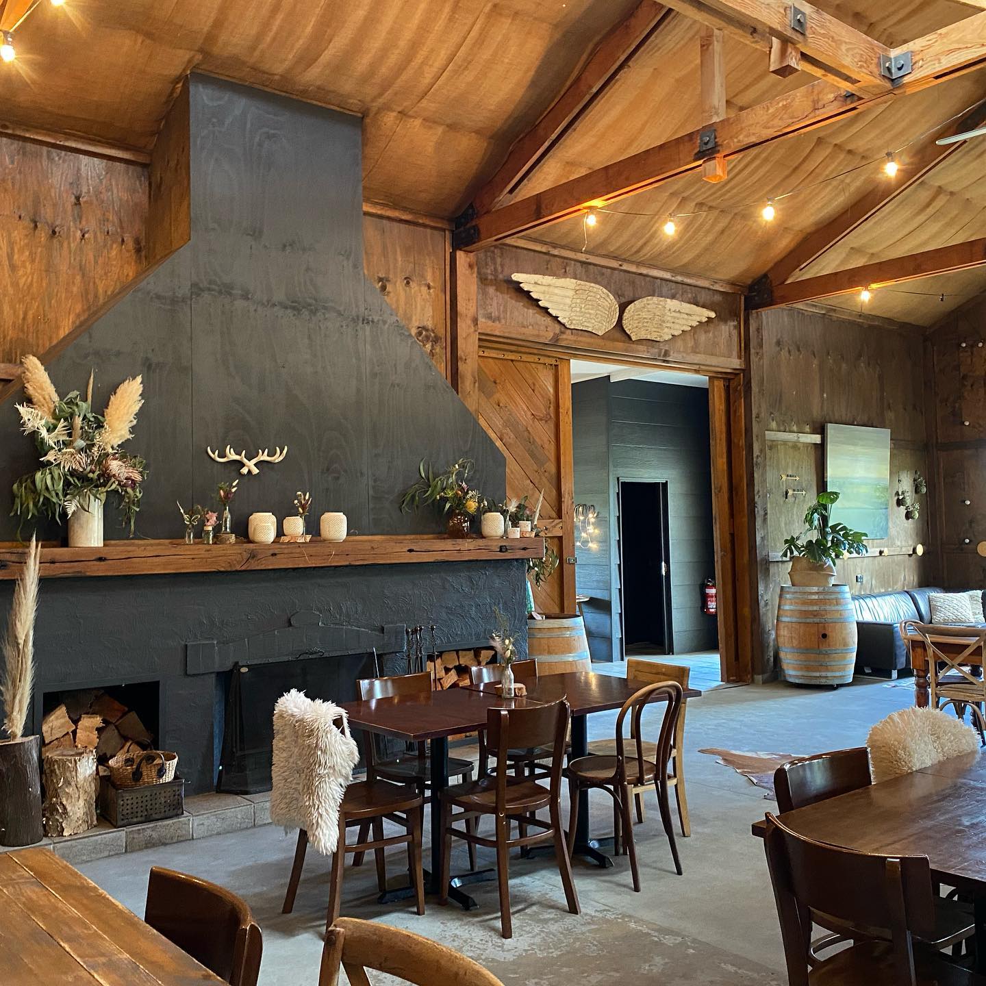 Barn & Co.