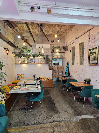Lena’s Cafe