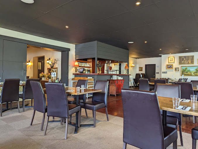 Farmers Arms Hotel