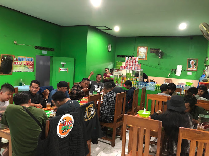Bu Lina Ayam Betutu Gilimanuk (Didepan Men Tempeh)