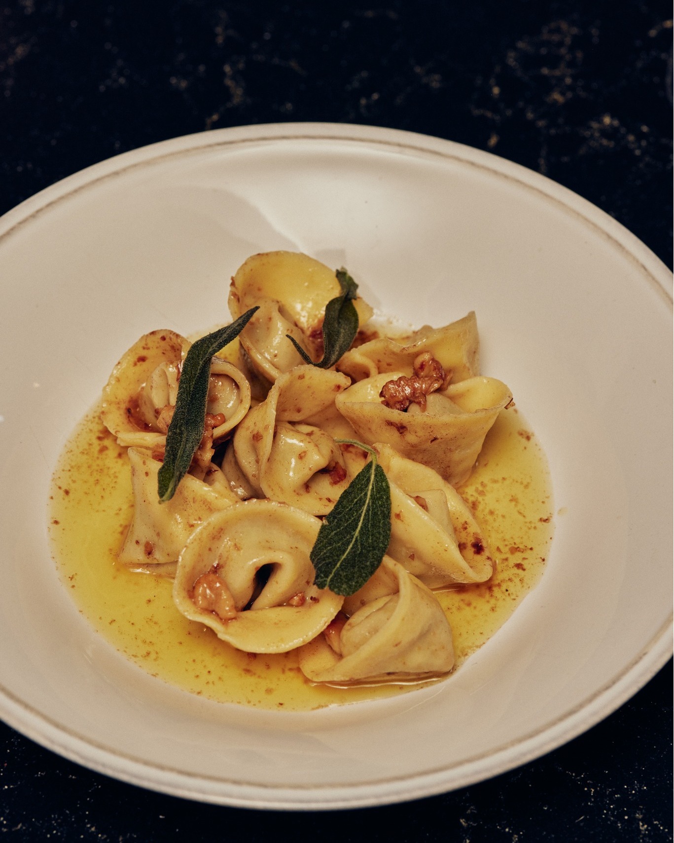 Bau Bau Dining
