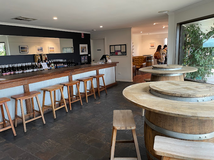 Beach Road Winery & Restaurant