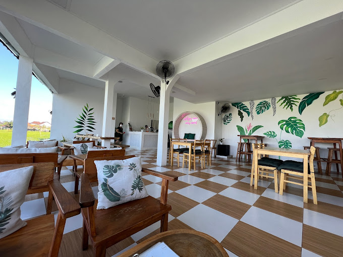 CIRCLE CAFE