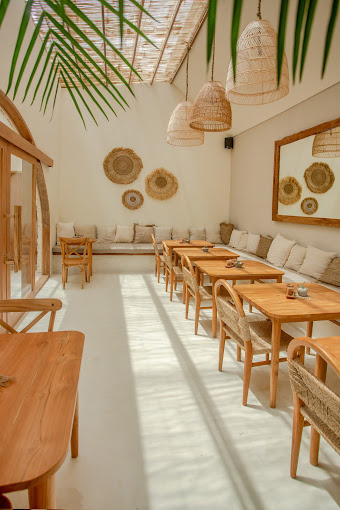 Bambu Cafe & Restaurant