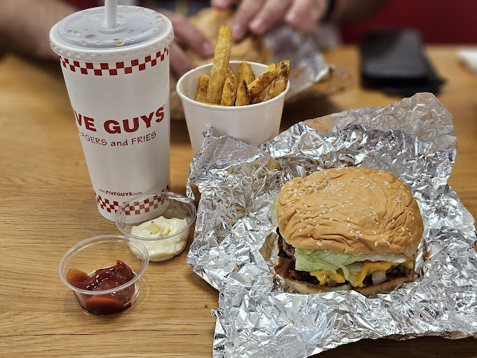 Five Guys George Street