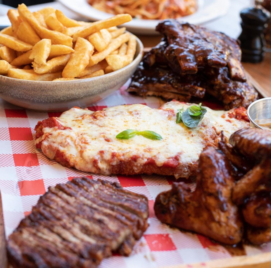 Universal Restaurant