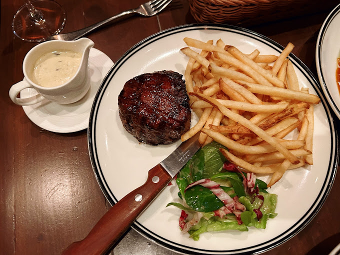 Bistro Papillon