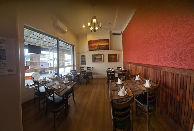 Muang Thong - Golden City Thai Restaurant