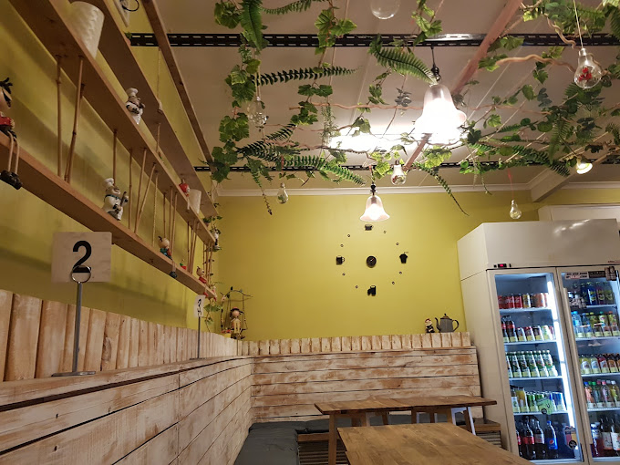 Koi cafe