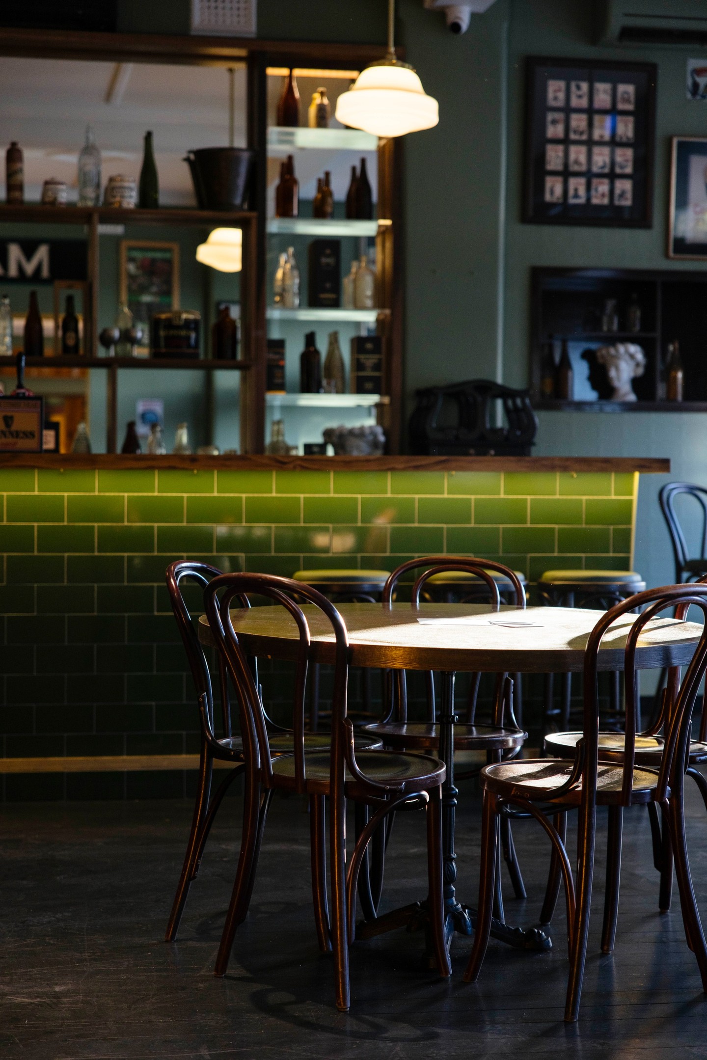 Molly's Irish Pub