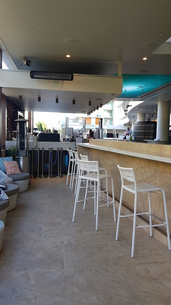 Soleil Pool Bar