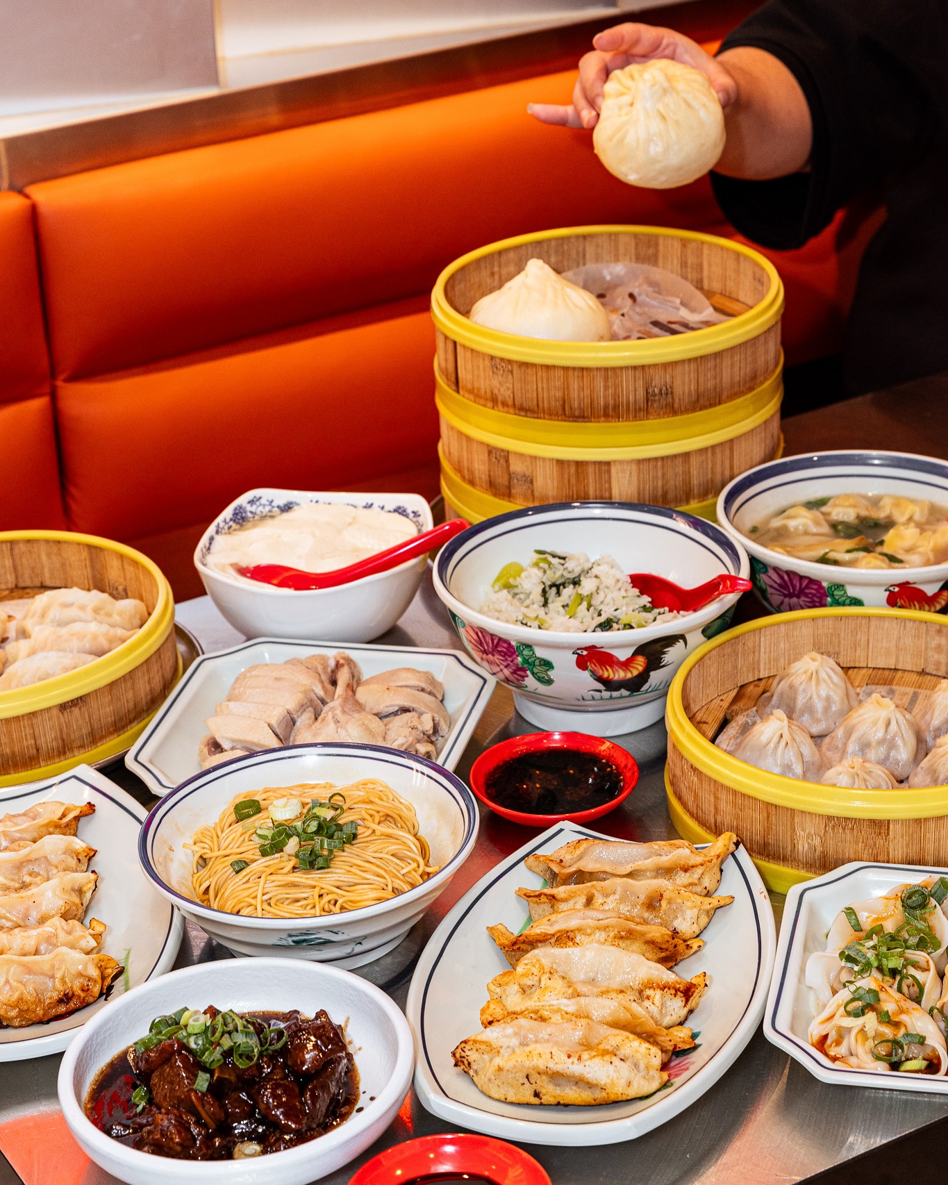 Lee's Dumpling 小李汤包