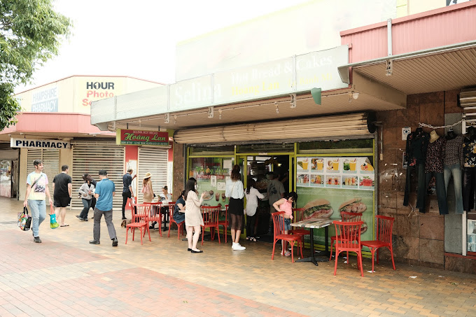 Selina Hot Bread & Cakes