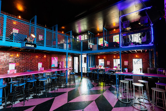 Evie’s Disco Diner