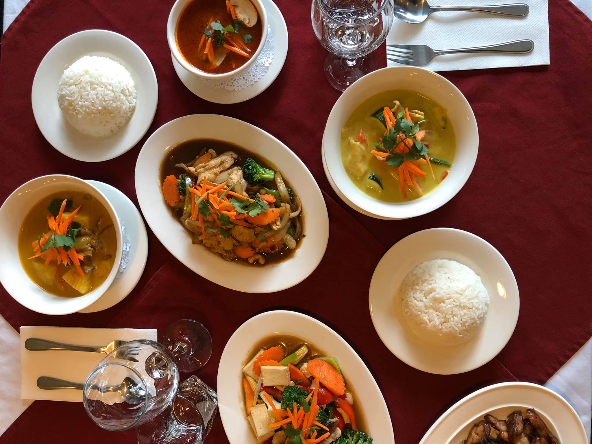 Piyada Thai Macleod