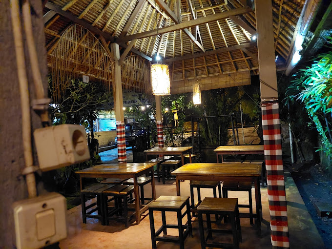 Warung Lesehan Mina Carik