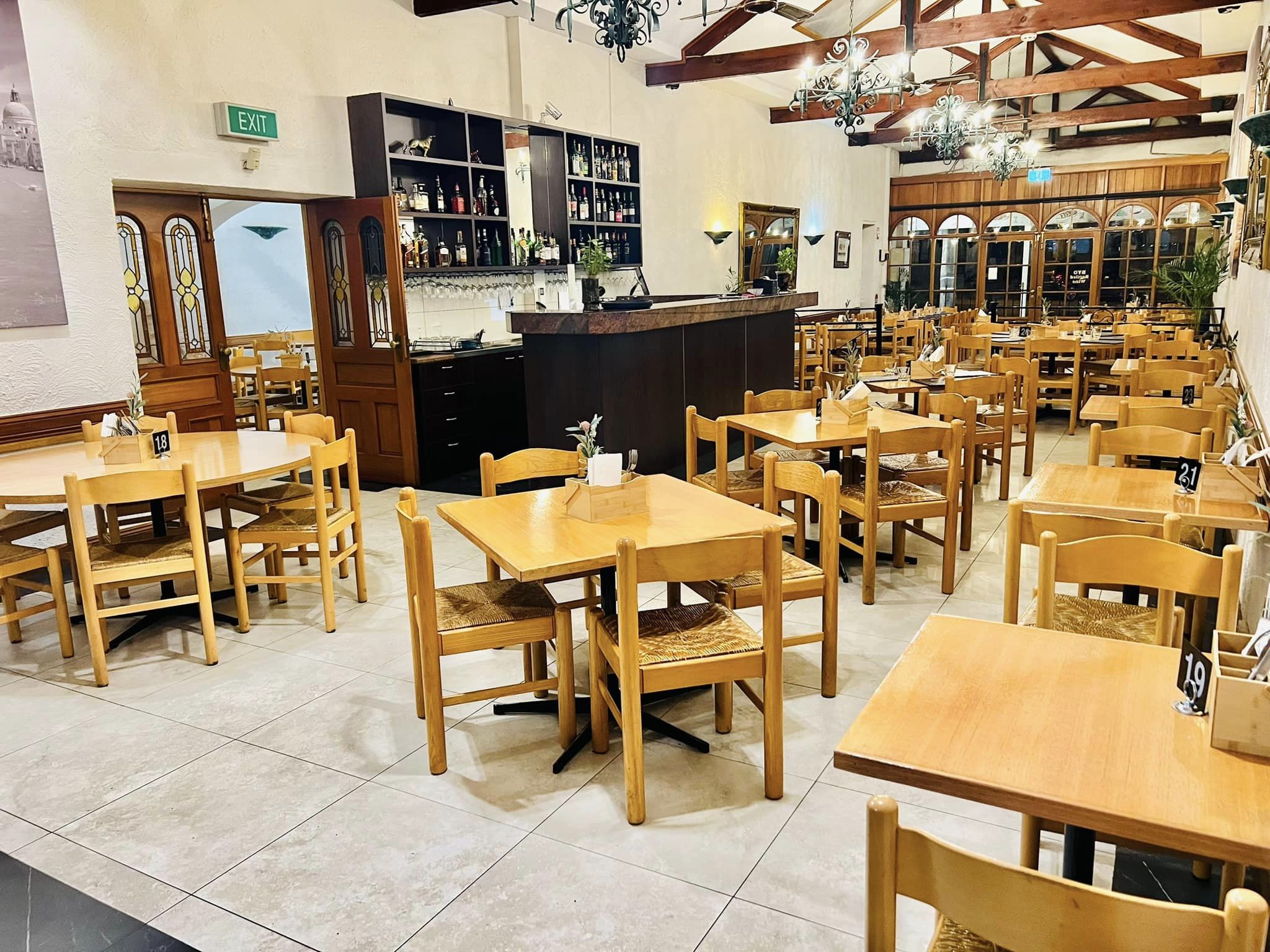 El Toro Pizza & Restaurant