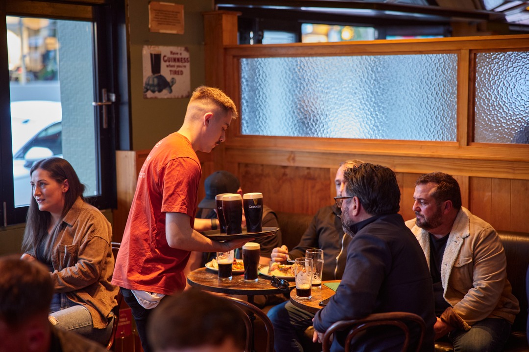 Molly's Irish Pub