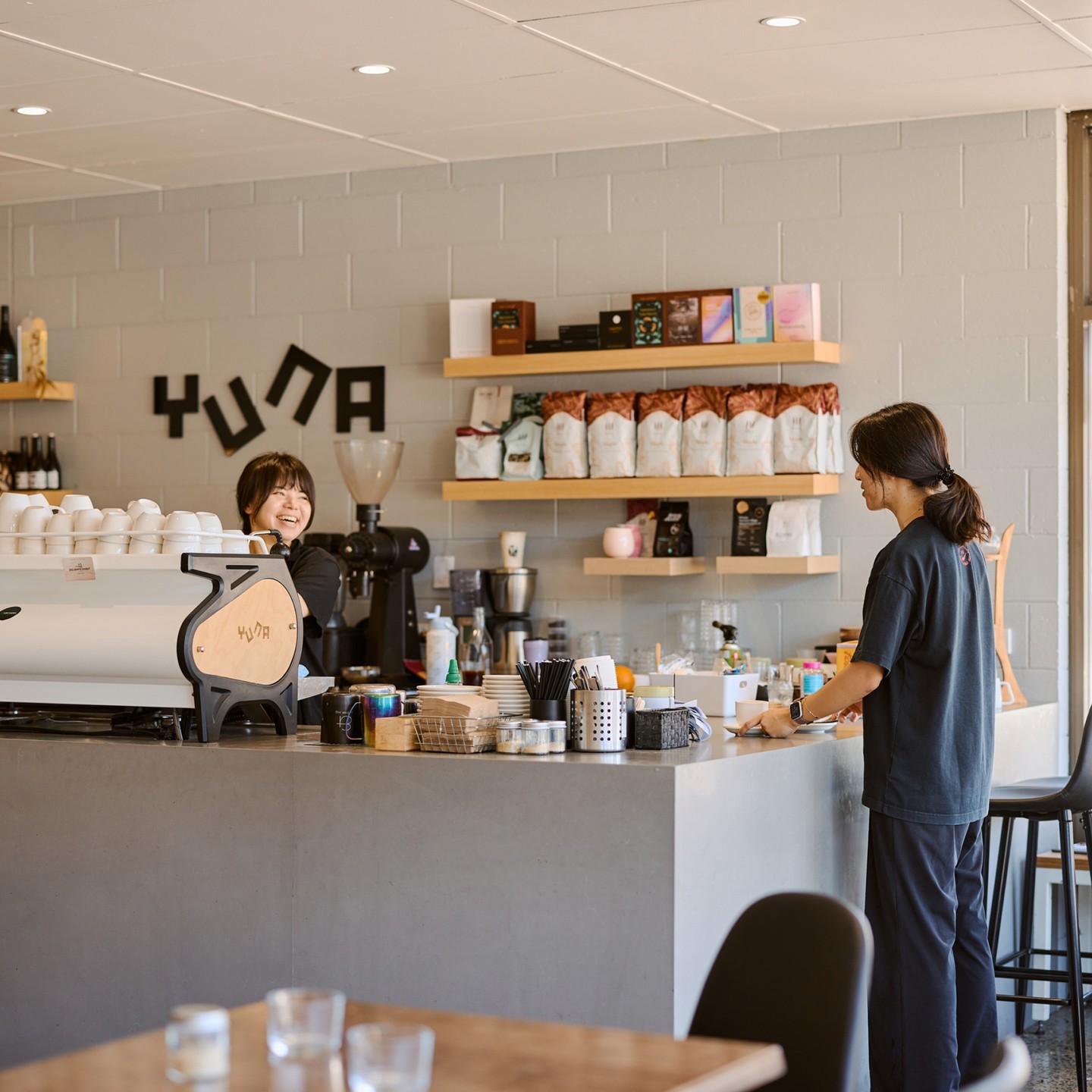 Yuna Cafe & Restaurant
