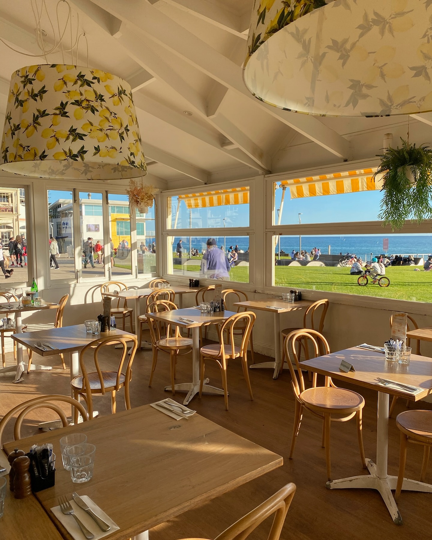 Stella Restaurant