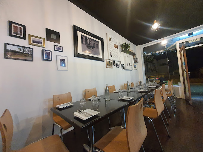 Two Mad Tuscans Traditional Italian Pizzeria