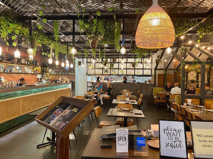 Ari Thai Kitchen & Bar