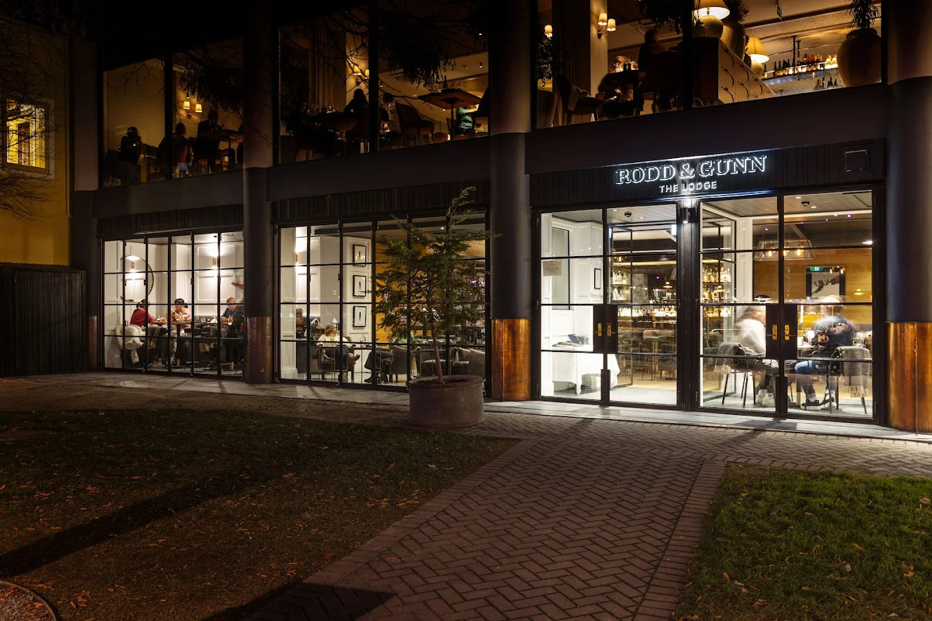 Rodd & Gunn, The Lodge Queenstown