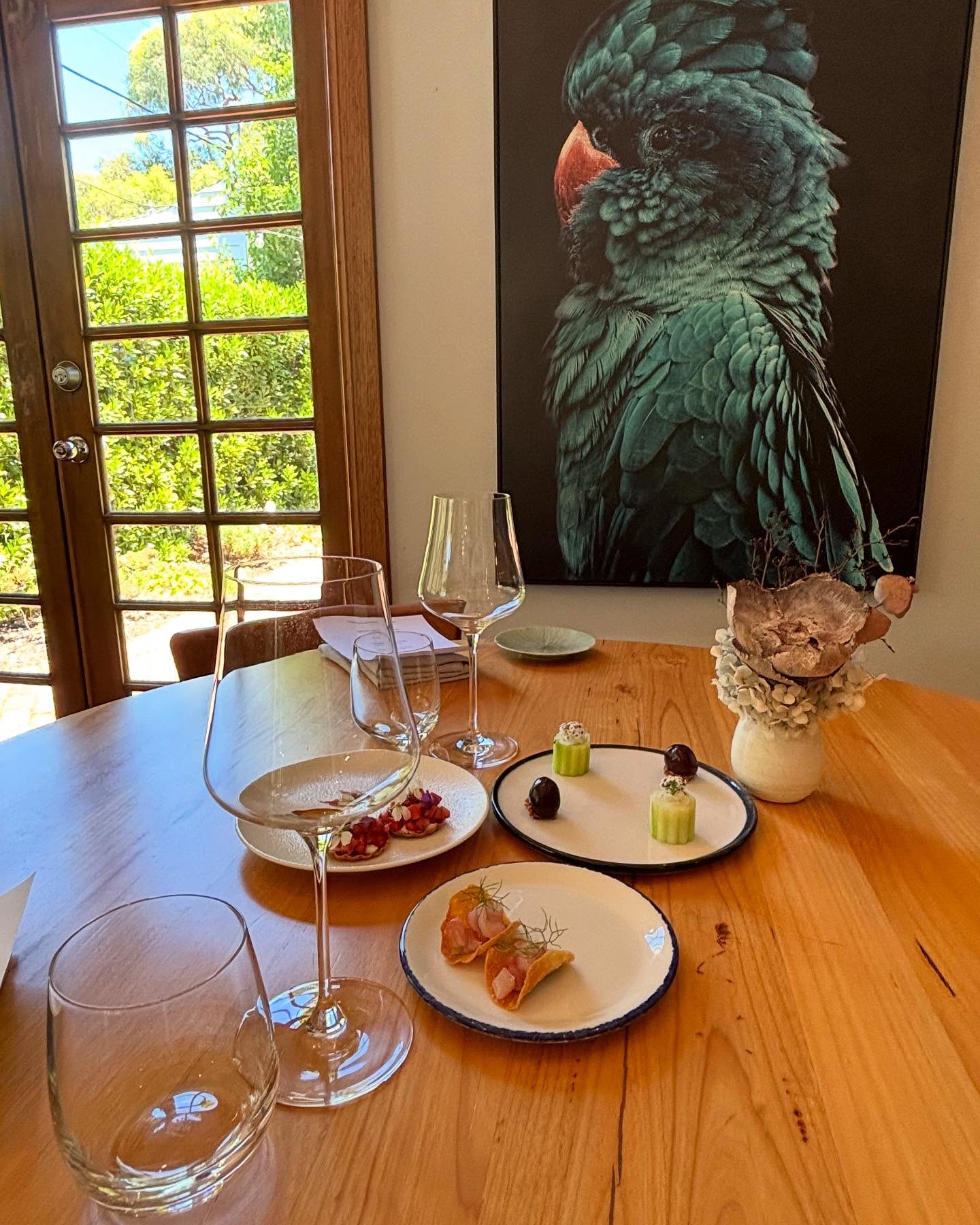 Moke Dining