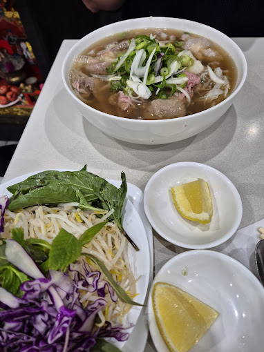 Pho Tau Bay