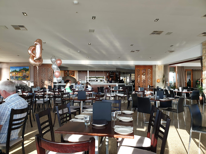 Portofinos Beach.Bar.Kitchen